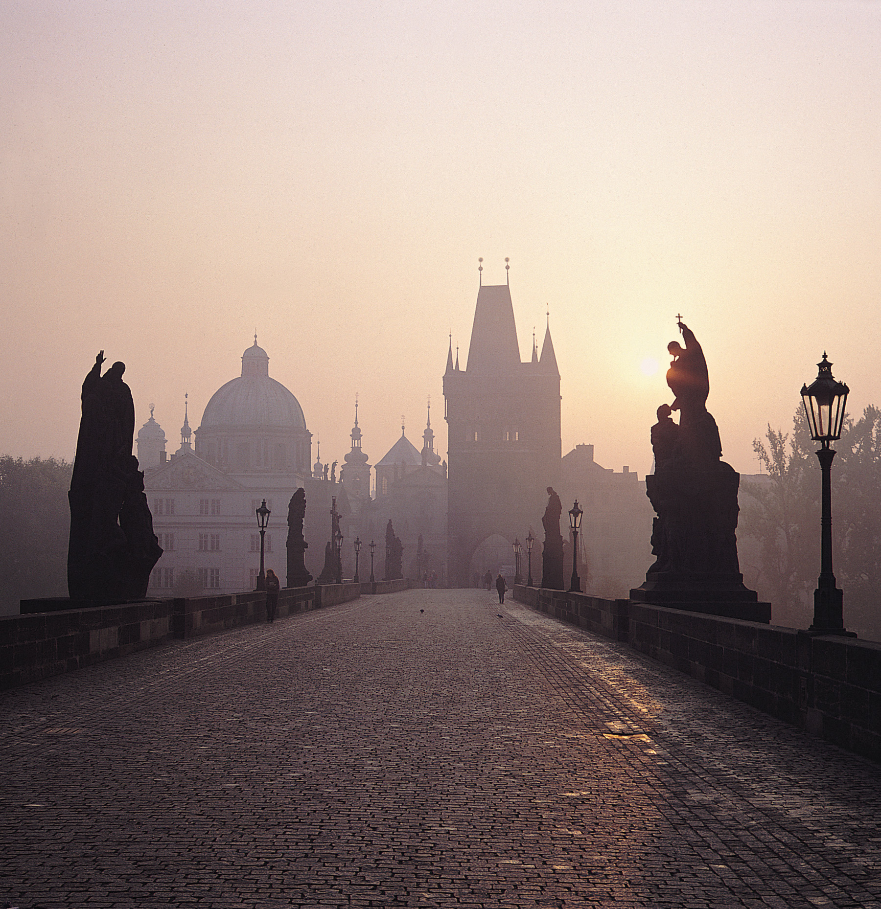 Proposal backdrop: Charles Bridge at sunrise