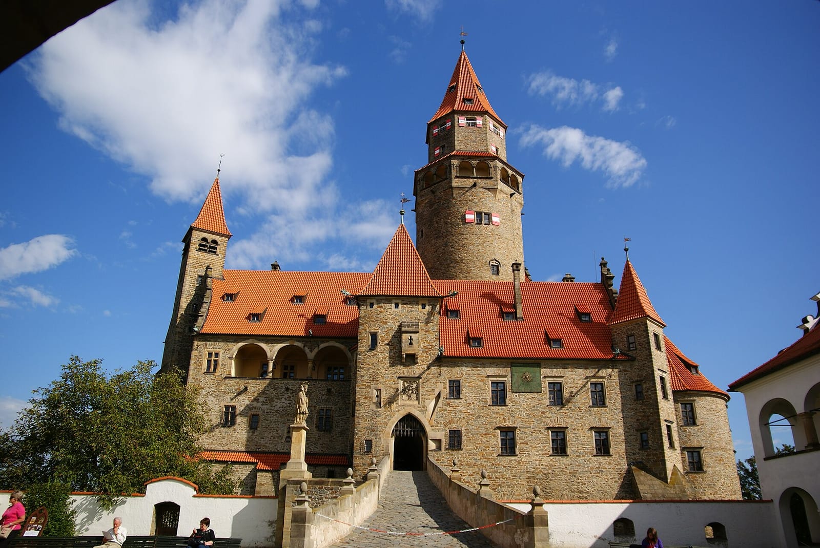 Engagement Photos at Bouzov Castle