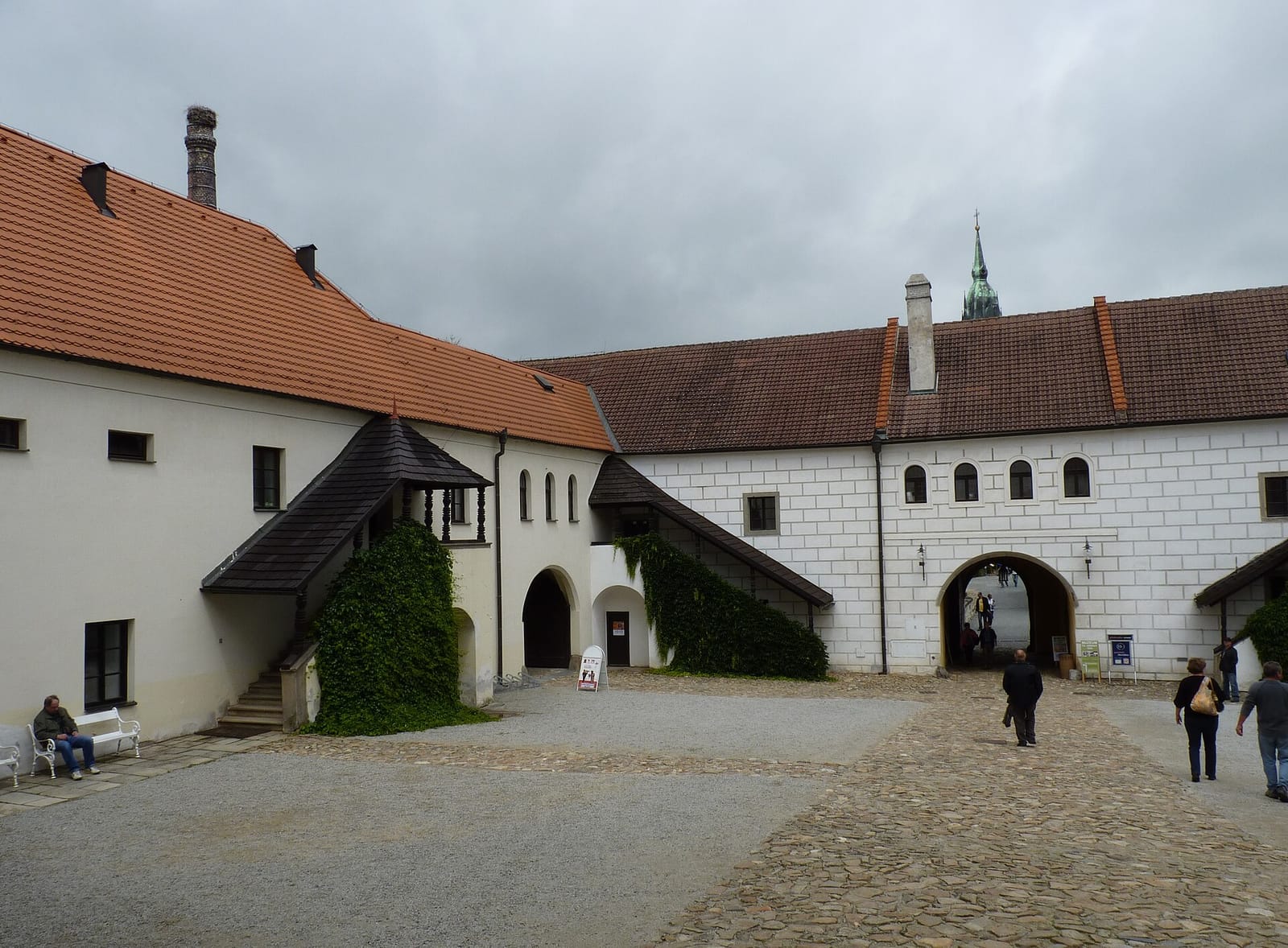 Château and lake at Jindřichův Hradec