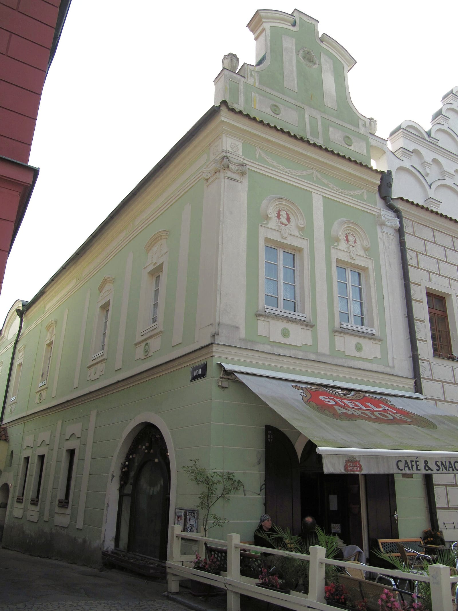 Žižka Square and old town rooftops in Tábor
